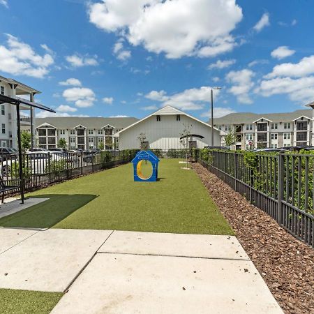 Sunny 2-Bed Oasis Pool And Gym In Apollo Beach Exterior foto