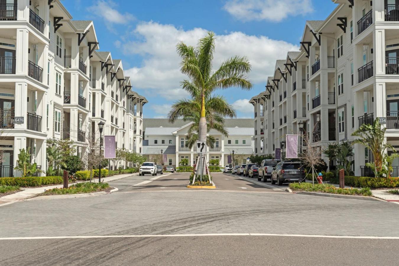 Sunny 2-Bed Oasis Pool And Gym In Apollo Beach Exterior foto