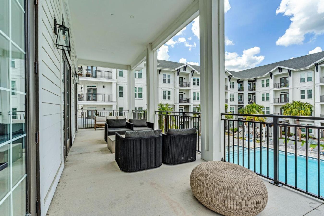 Sunny 2-Bed Oasis Pool And Gym In Apollo Beach Exterior foto
