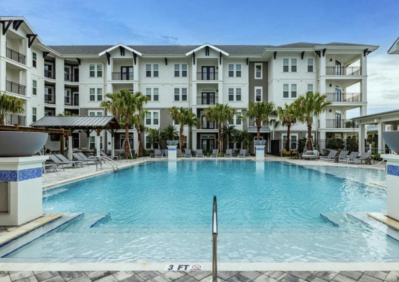 Sunny 2-Bed Oasis Pool And Gym In Apollo Beach Exterior foto