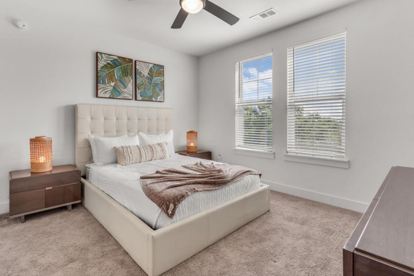 Sunny 2-Bed Oasis Pool And Gym In Apollo Beach Exterior foto